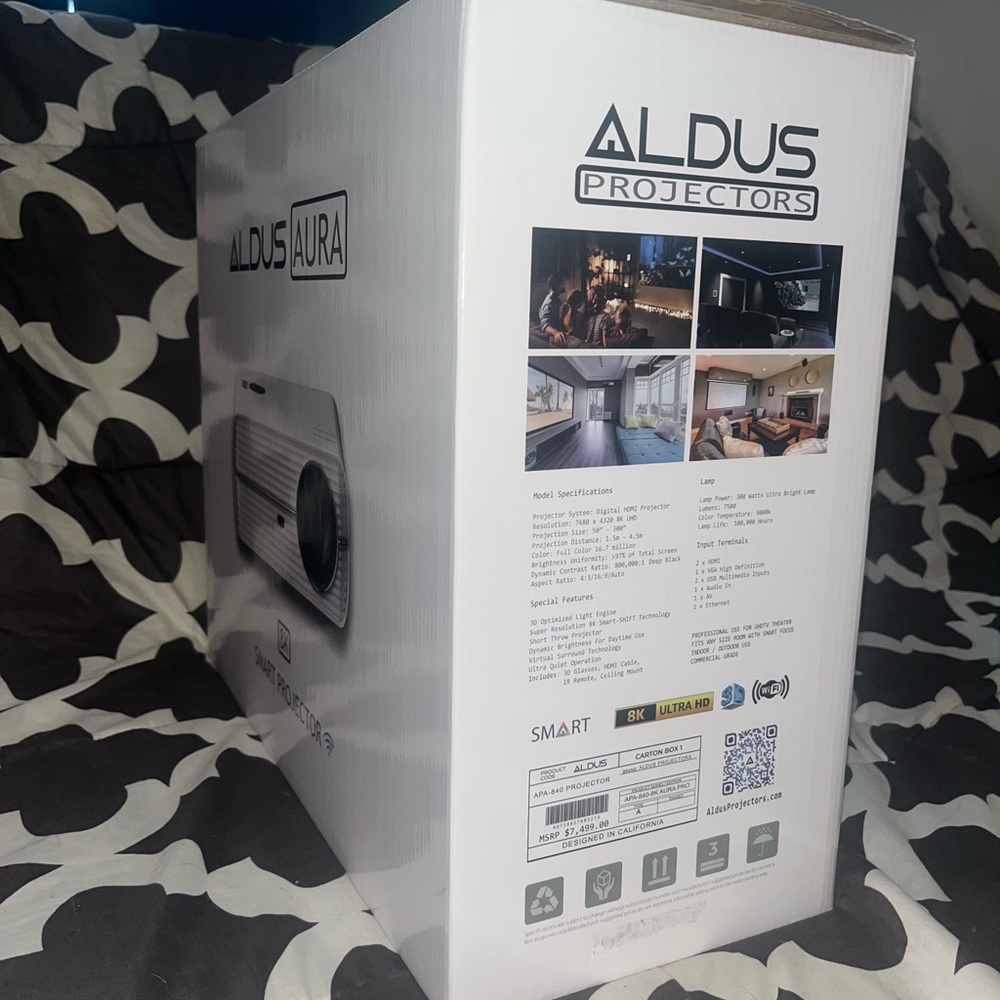 ALDUS Projector - Picture 2 of 7